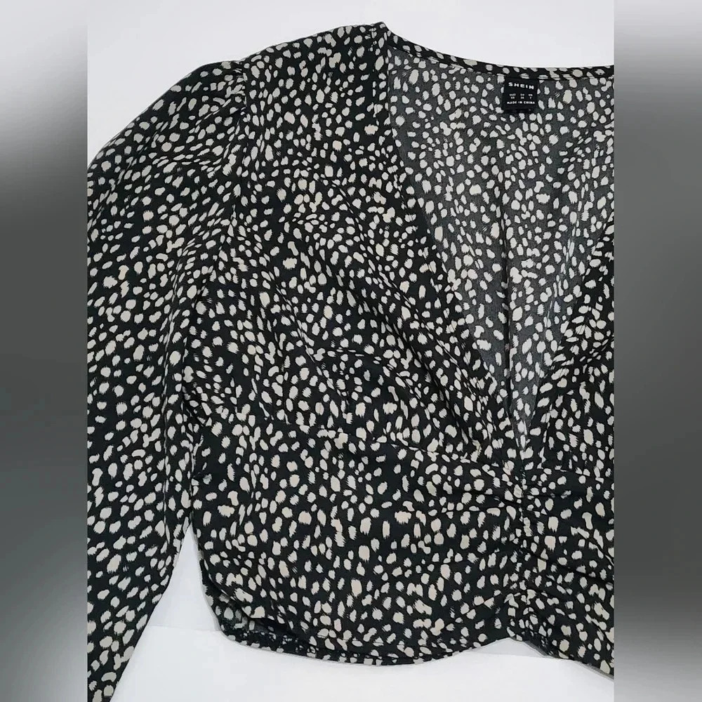 Shein Black Leopard Print Crop Blouse Bell Sleeves, sz XS - Picture 13 of 14